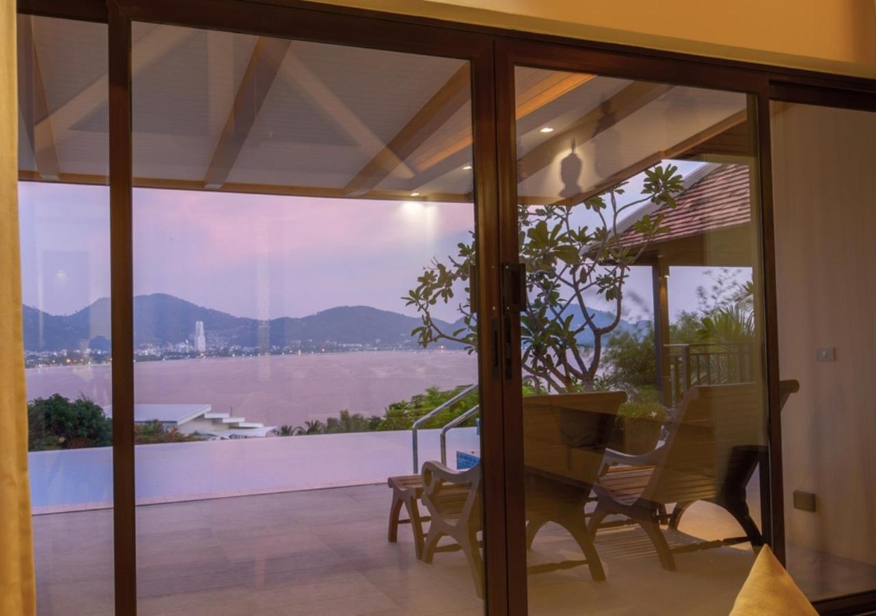 Indochine Resort&Villas - SHA Extra Plus Patong Exterior foto A view of the Gulf of Thailand from a hotel in Pattaya