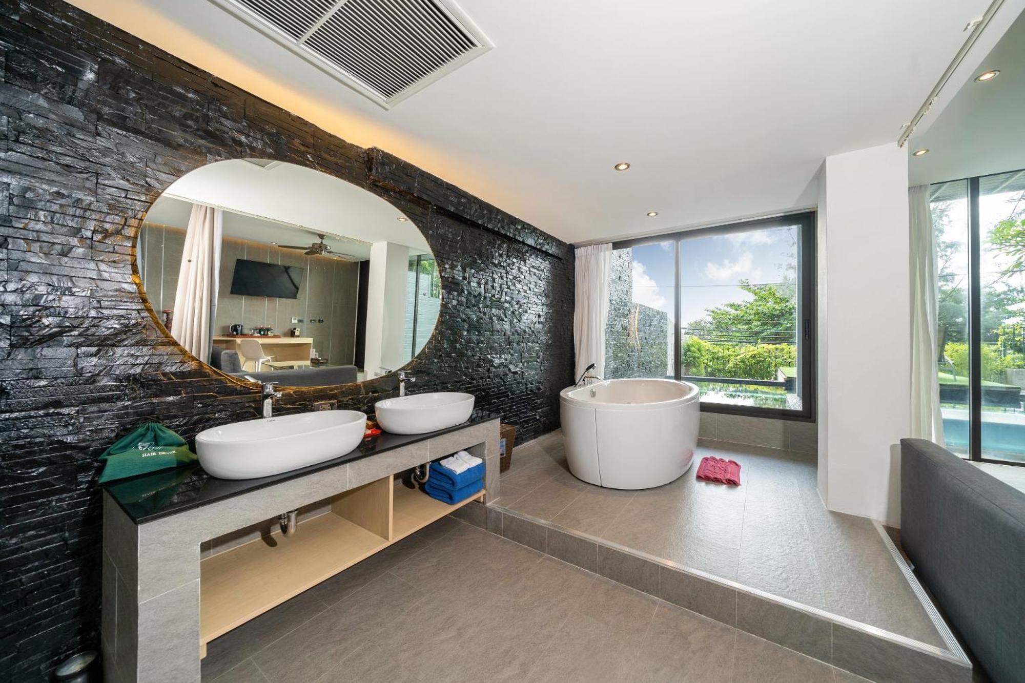 Indochine Resort&Villas - SHA Extra Plus Patong Exterior foto Bathroom